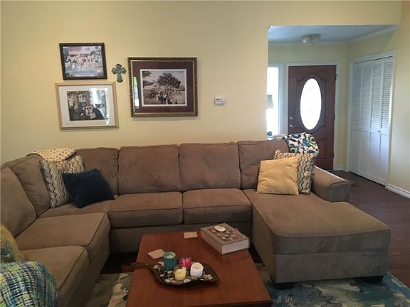4th image of 822 Ashford Ct