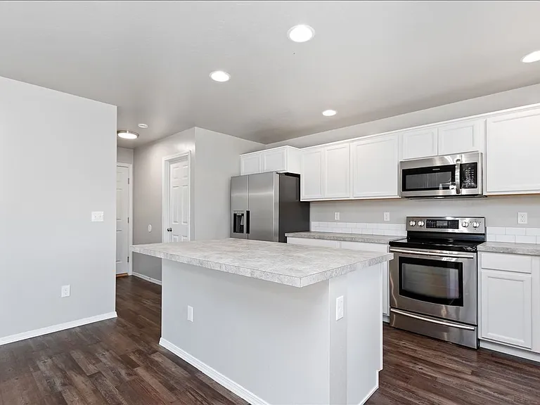 2044 Kodiak St — Photo 46