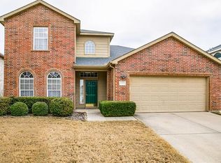 8450 Fern Lake Ct, Fort Worth, TX 76137