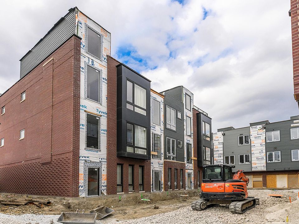 1st image of 4221 W Belmont Ave #4220
