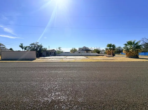 600 W 6th St, Monahans, TX 79756