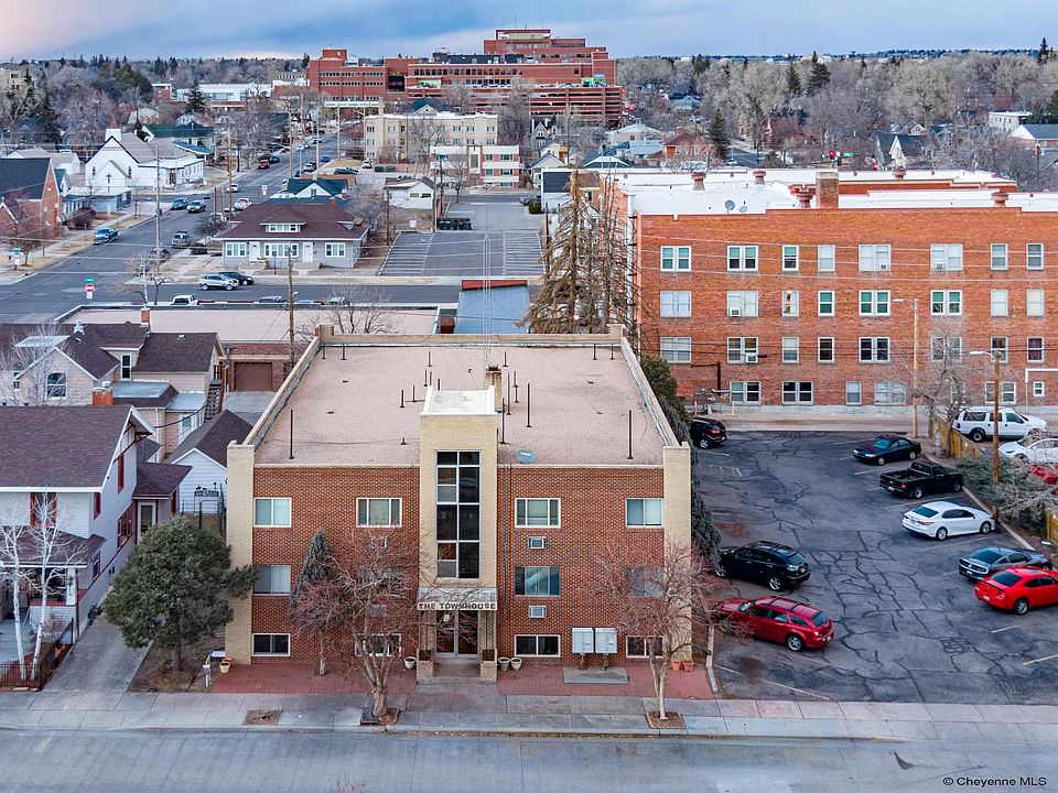 1st image of 306 E 18th St #307