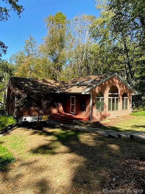 1st image of 7 Buckskin Ln