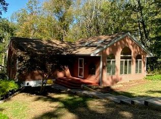 7 Buckskin Ln, Oxford, CT 06478