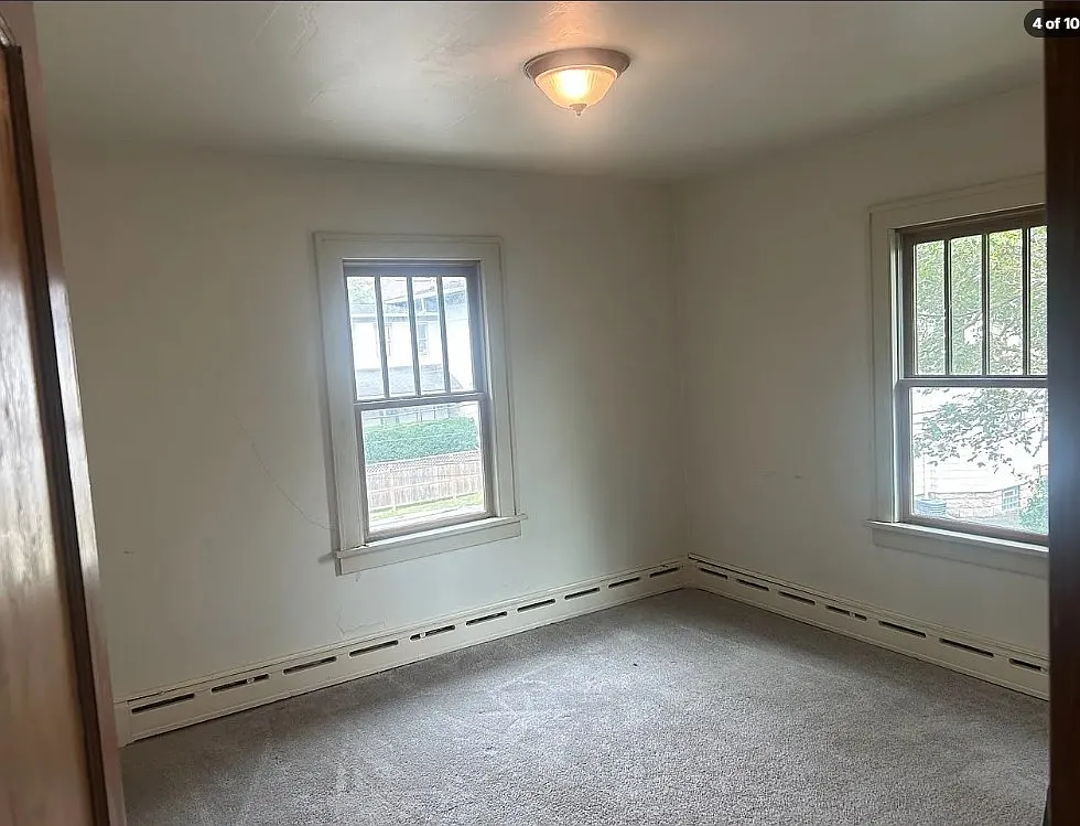3 bed, 1.5 bath, 1100 sqft, $1,195 — Photo 3