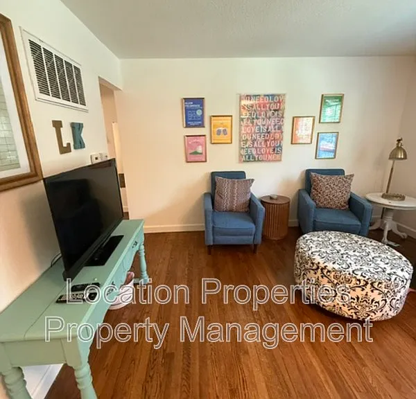 608 W 25th St #2 — Photo 4