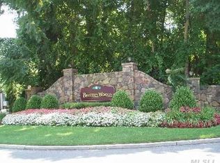 322 Woodland Ct, Coram, NY 11727