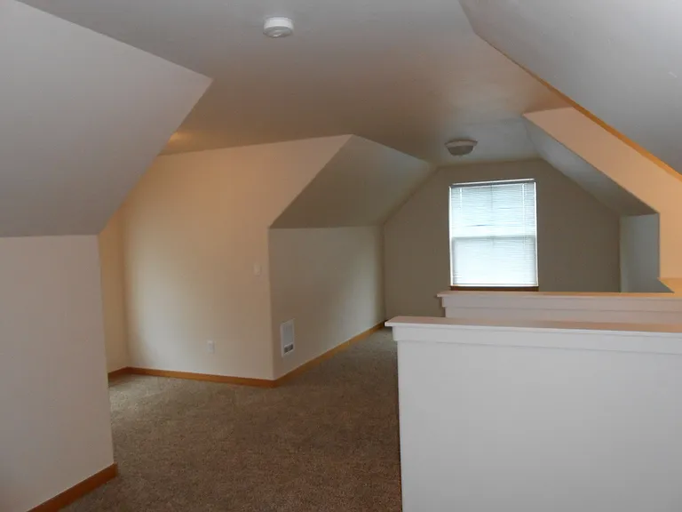 1760 NE Lotus Dr #1-2 — Photo 11
