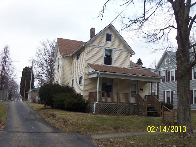 1st image of 410 1/2 W Church St