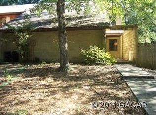 6904 SW 46th Ave, Gainesville, FL 32608