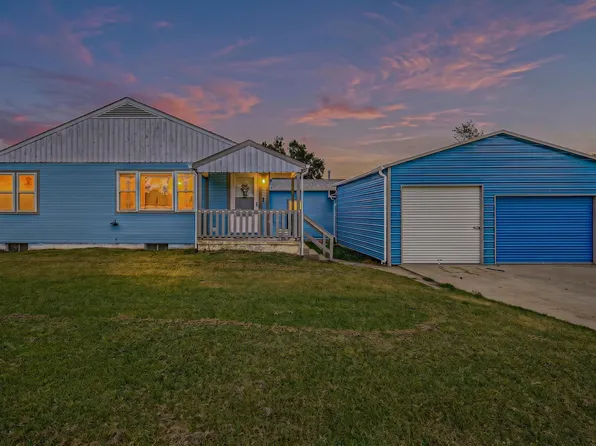1028 W 5th St, Junction City, KS 66441