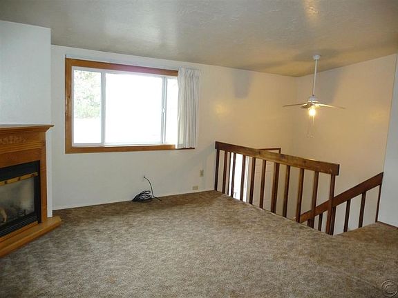 2nd image of 2200 Garland St #11