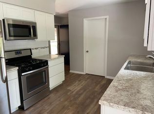 1753 Oakbrook Dr, Jenison, MI 49428