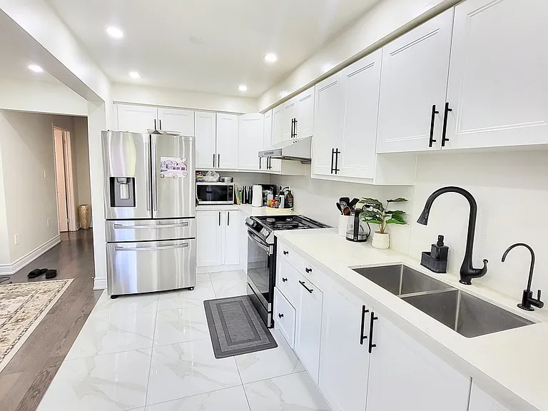 435 Middlefield Rd #12 — Photo 4