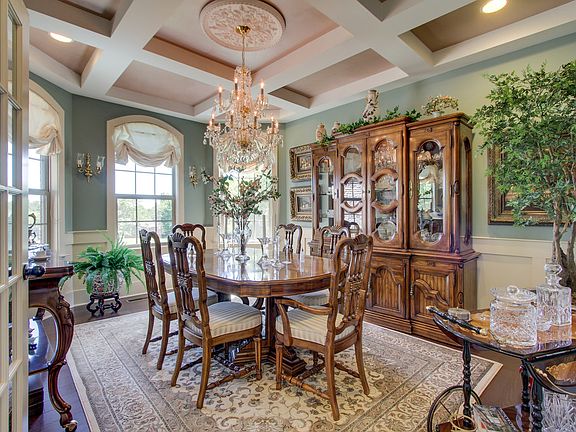 5th image of 172 Sedona Woods Trl