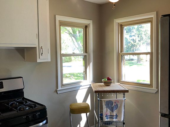 Two windows at brkfst nook