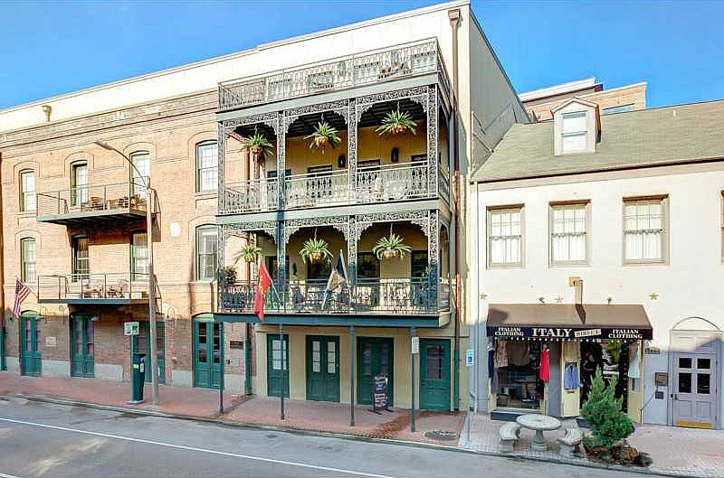 1st image of 711 Tchoupitoulas St APT 205