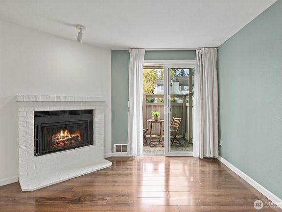 5th image of 14200 NE 171st St #E104