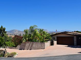 9225 Jovic Rd, Lakeside, CA 92040