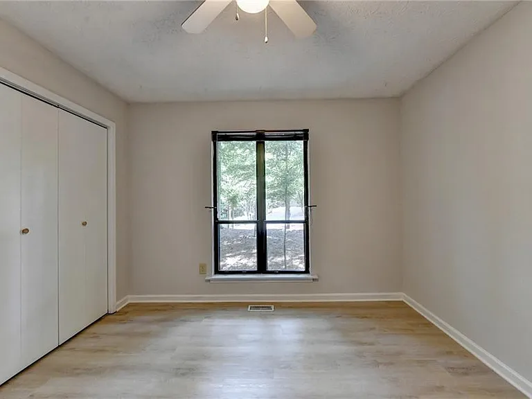 5100 Forest Mist Dr SE — Photo 29