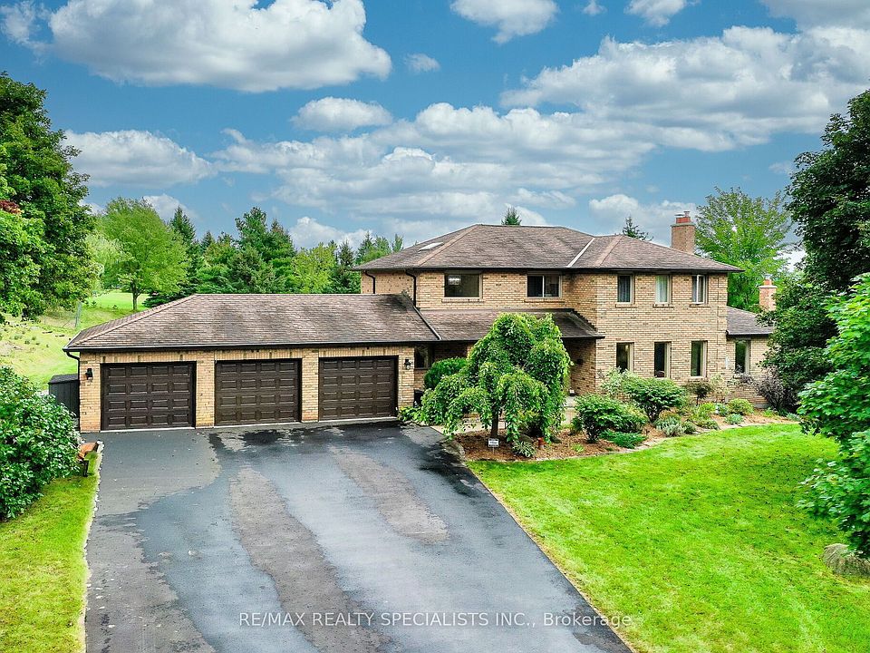 1st image of 44 George Cres