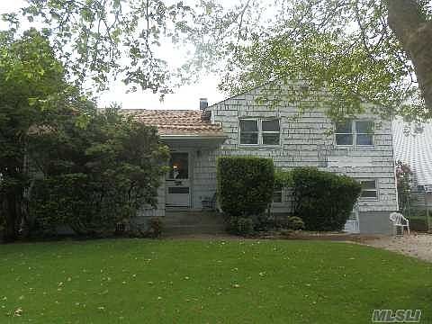 1st image of 202 Island Pkwy W