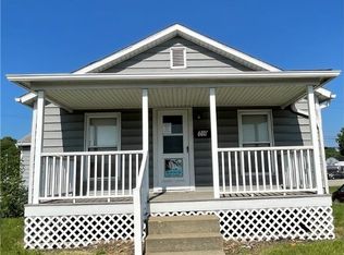 623 S 2nd St, Coshocton, OH 43812