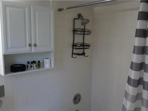 1204 S Lake Dr APT 3, Lantana, FL 33462