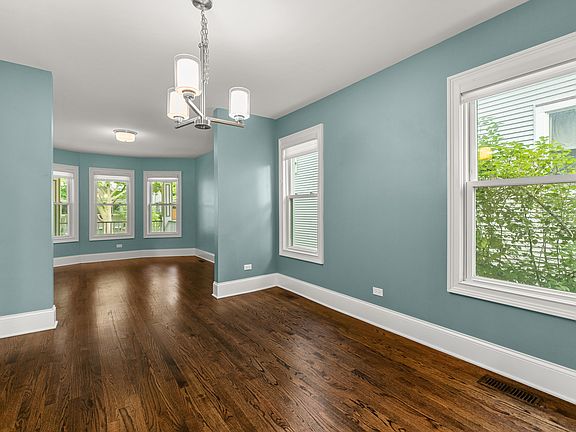 4th image of 709 S Lombard Ave