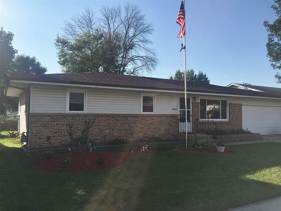 1st image of 8416 Victory Ln