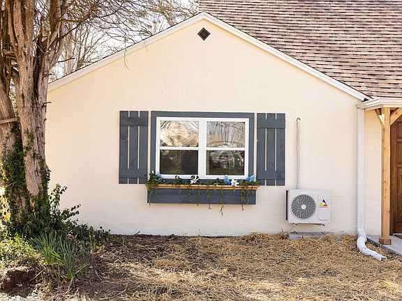 3rd image of 1008 Frisco Street