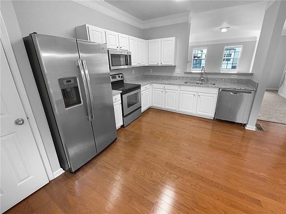 4th image of 6756 Blackstone Pl