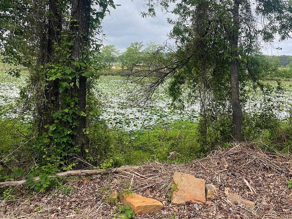 1st image of 30 Dam Rd