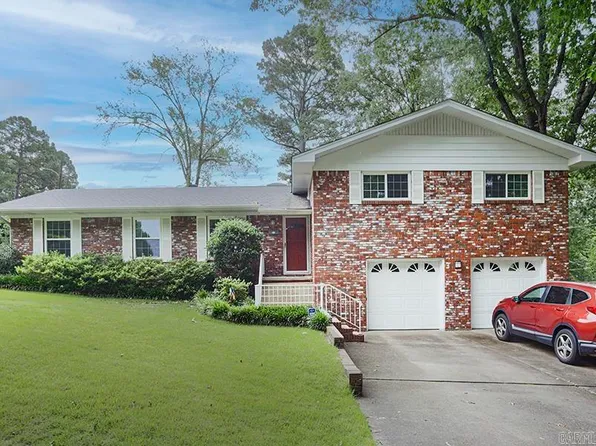 8711 Linda Ln, Little Rock, AR 72227