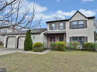 7 Penn Dr, Sewell, NJ 08080