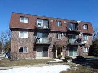 9358 Golf Rd APT 3A, Des Plaines, IL 60016