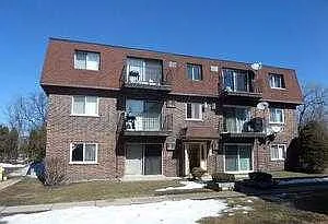 9358 Golf Rd APT 3A photo 1