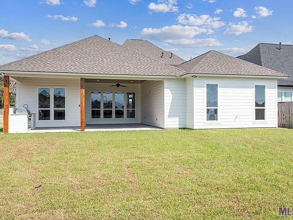 4th image of 17405 Lions Ear Ln