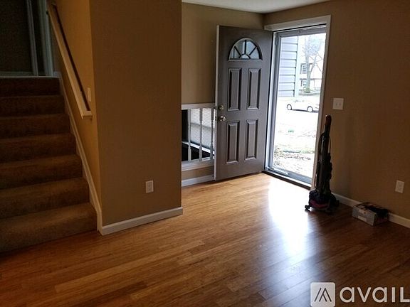 2nd image of 1370 Firethorn Dr