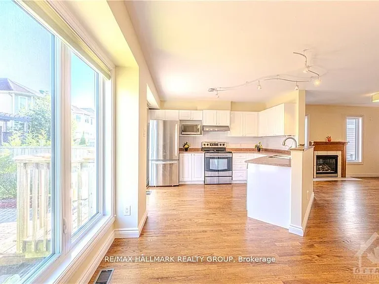 1205 Clyde Ave — Photo 9