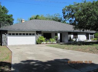 11706 N Forest Hills Dr, Tampa, FL 33612