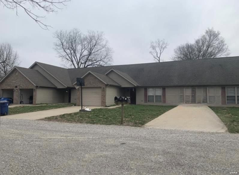 1st image of 430 Marilyn Dr