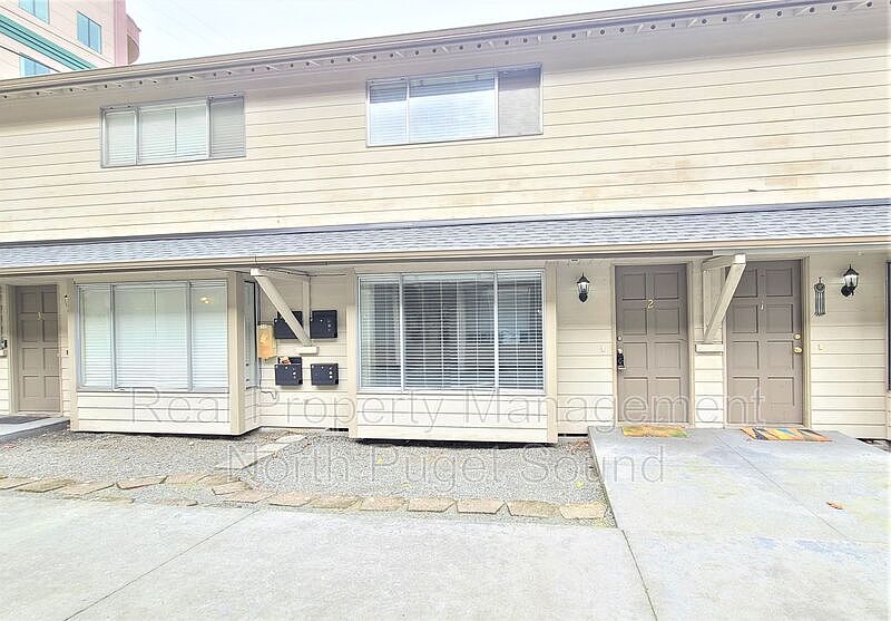 1st image of 3504 Wetmore Ave Unit 2