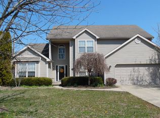 404 Heddington Ct, Versailles, KY 40383