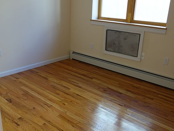 5th image of 65 Bay 28 St