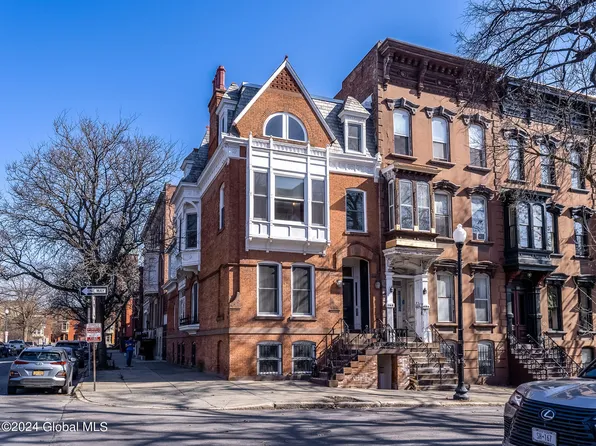 36 Willett Street, Albany, NY 12210