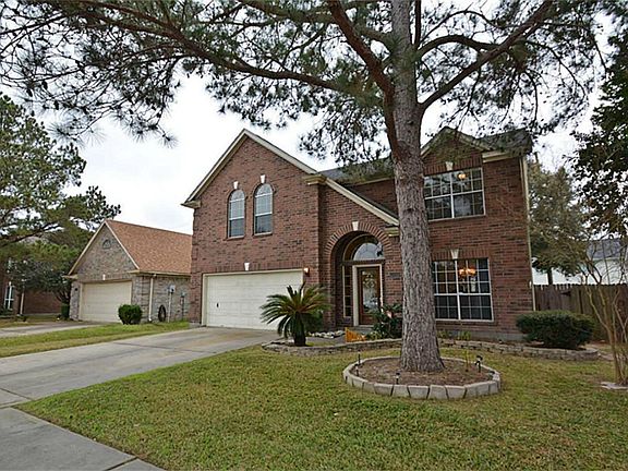 4BR + 2.5BA + 2 Car Garage