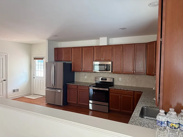 1309 Rudge St — Photo 5