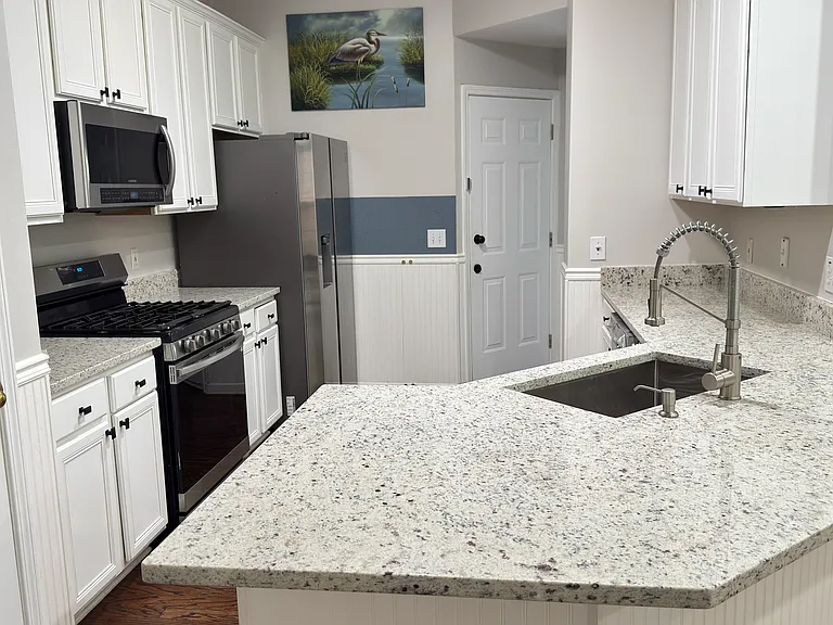 28 Stonehenge Ct — Photo 12