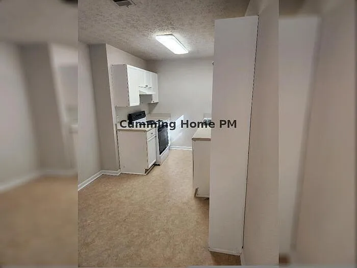 9014 Shorewood Ln — Photo 4